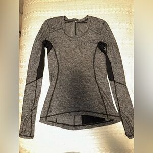 Lululemon Star Runner Long Sleeve Black Size 6